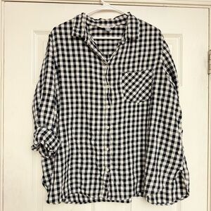 Old Navy Black and White Gingham Button-Down Shirt